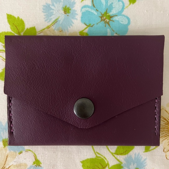 Handmade Genuine Leather Wallet - Picture 1 of 5